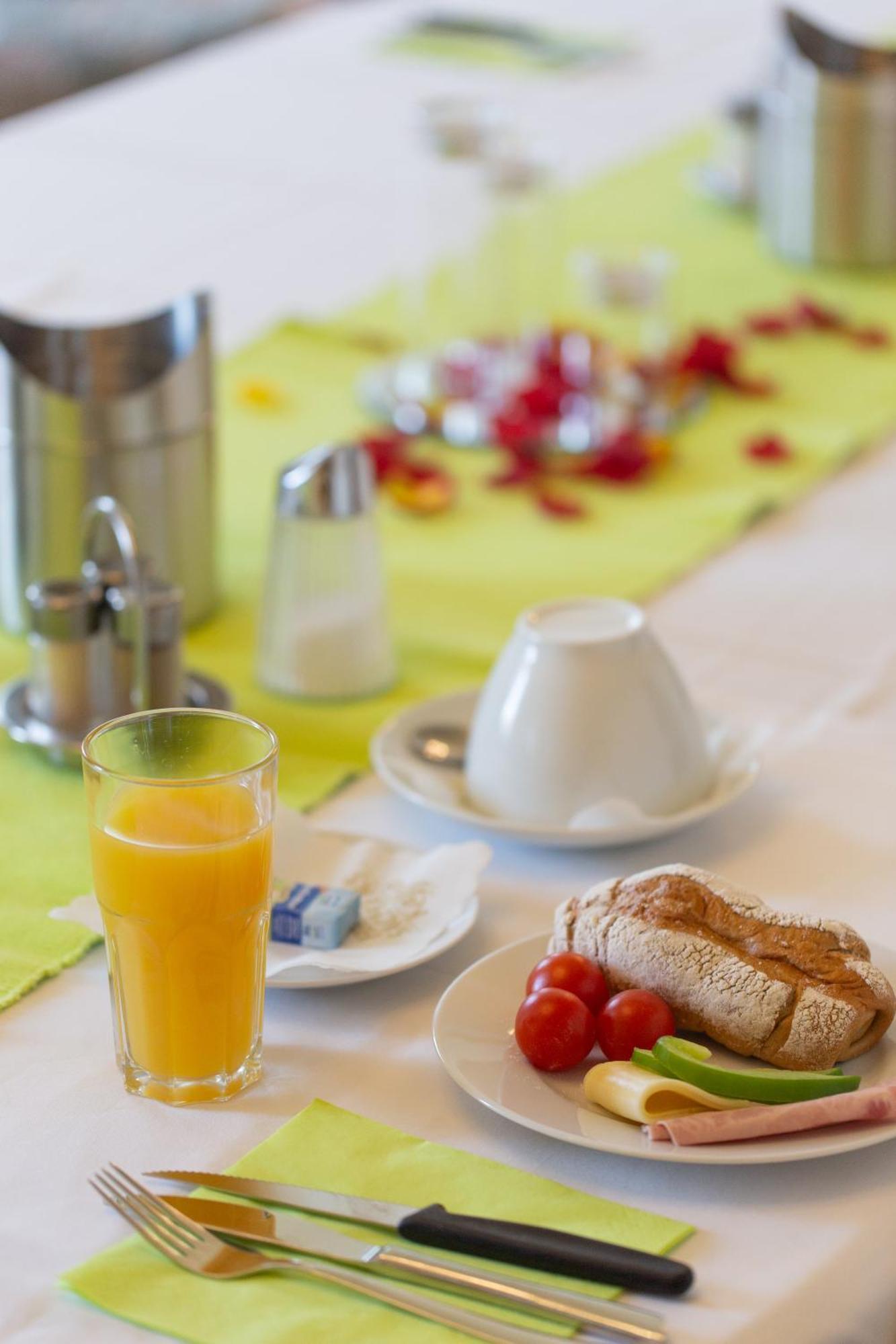 Wohlfuehlwelt Riegler Bed & Breakfast Allentsteig ภายนอก รูปภาพ
