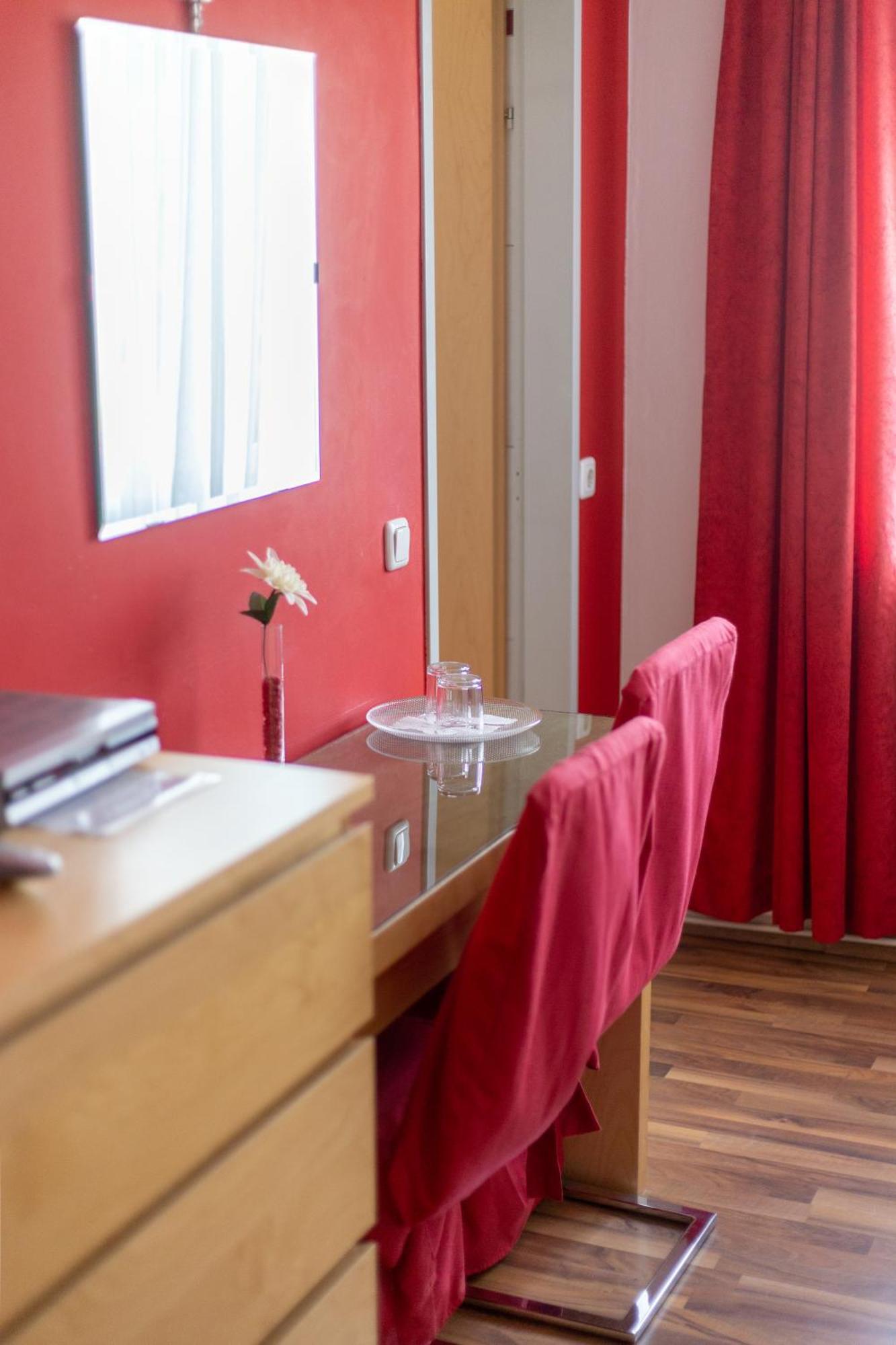 Wohlfuehlwelt Riegler Bed & Breakfast Allentsteig ภายนอก รูปภาพ